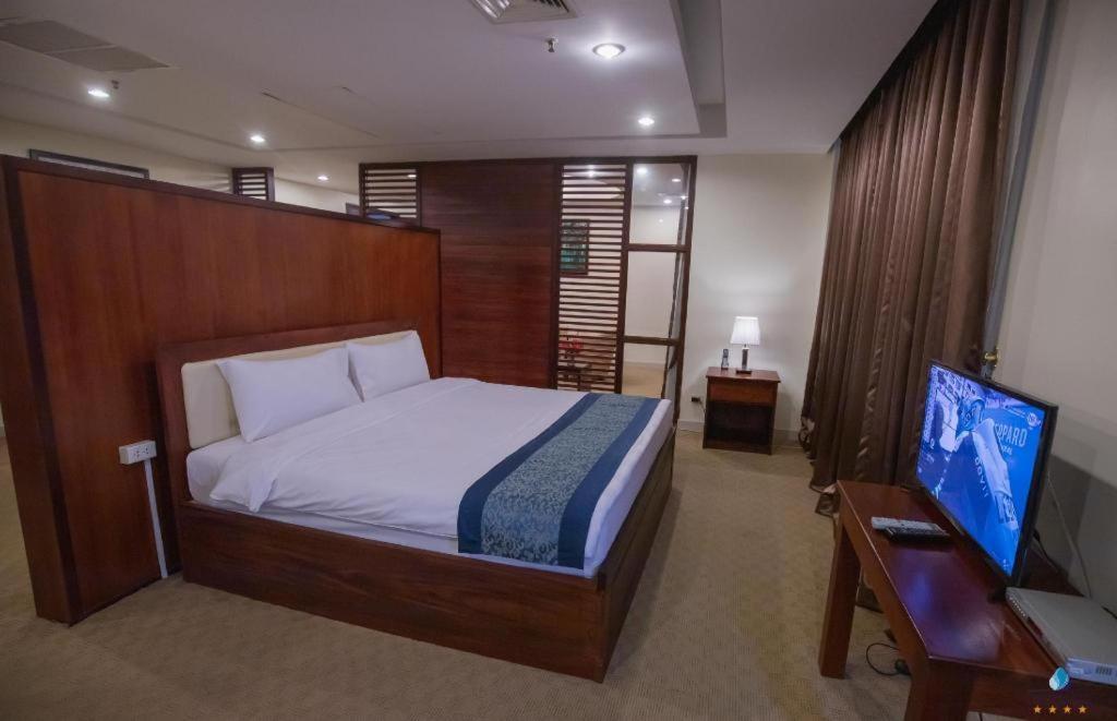 Vientiane Plaza Hotel Exterior photo
